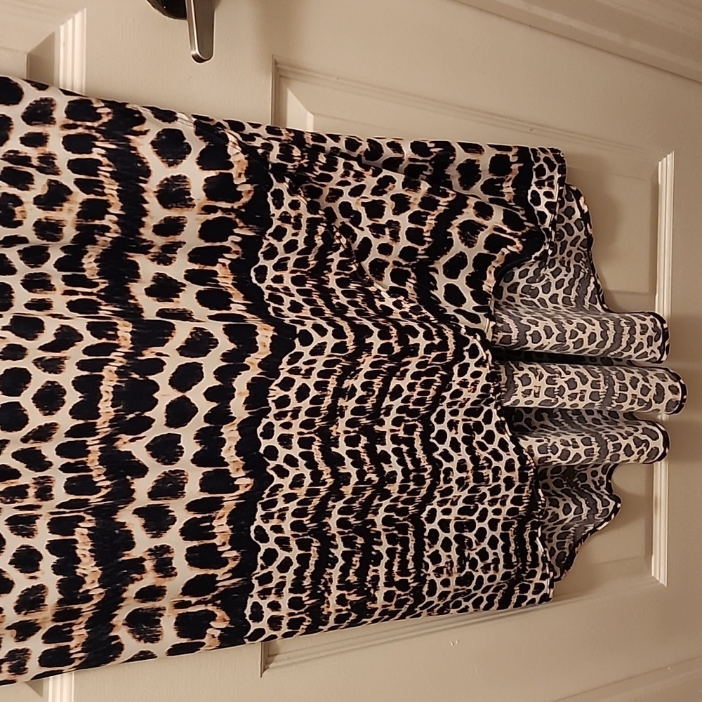 Dress - Picture 2 of 5